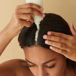 Rosemary Scalp Scrub (165g) -Glow Skincare Store AromaticaRosemaryScalpScrub 165g 10