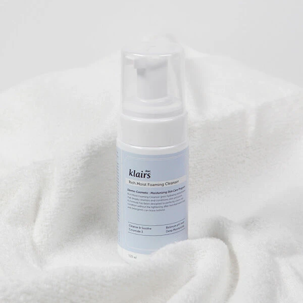 Rich Moist Foaming Cleanser (100ml) 5 Rich Moist Foaming Cleanser (100ml) - Image 3