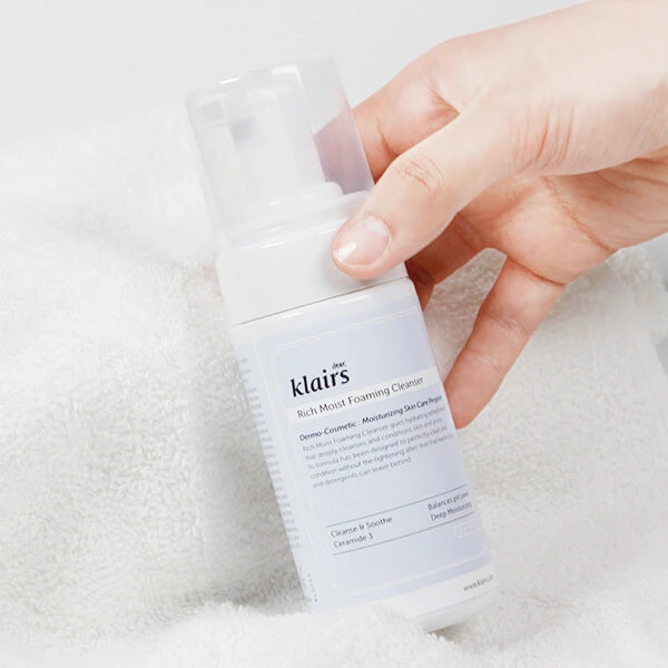 Rich Moist Foaming Cleanser (100ml) 6 Rich Moist Foaming Cleanser (100ml) - Image 4