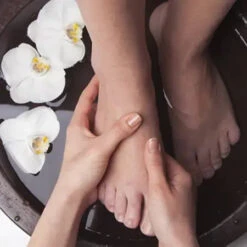 Innisfree Special Care Foot Mask (1pc) 18 Innisfree Special Care Foot Mask (1pc) -Glow Skincare Store INNISFREESpecialCareFootMask 1pc 4