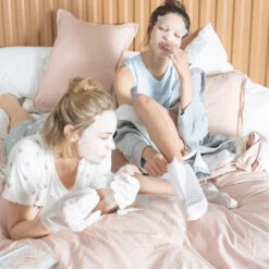 Innisfree Special Care Foot Mask (1pc) 19 Innisfree Special Care Foot Mask (1pc) -Glow Skincare Store INNISFREESpecialCareFootMask 1pc 5