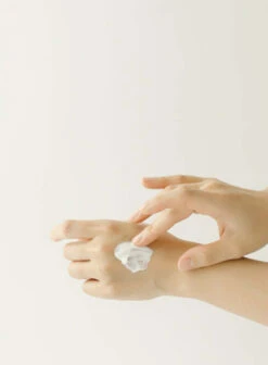 Relief Sun (50ml) 8 Relief Sun (50ml) -Glow Skincare Store ReliefSun 50ml byBEAUTYOFJOSEON 4