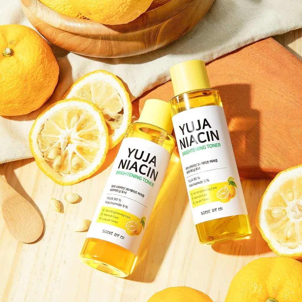 Yuja Niacin 30 Days Miracle Brightening Toner (150ml) 7 Yuja Niacin 30 Days Miracle Brightening Toner (150ml) - Image 5