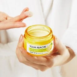 Yuja Niacin Brightening Sleeping Mask (60g) -Glow Skincare Store SomeByMiYujaNiacinBrighteningSleepingMask 60g 3